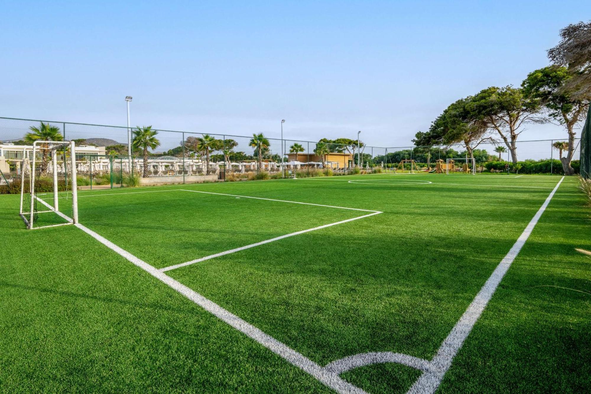 Radisson Blu Resort Al Hoceïma Dış mekan fotoğraf The training ground