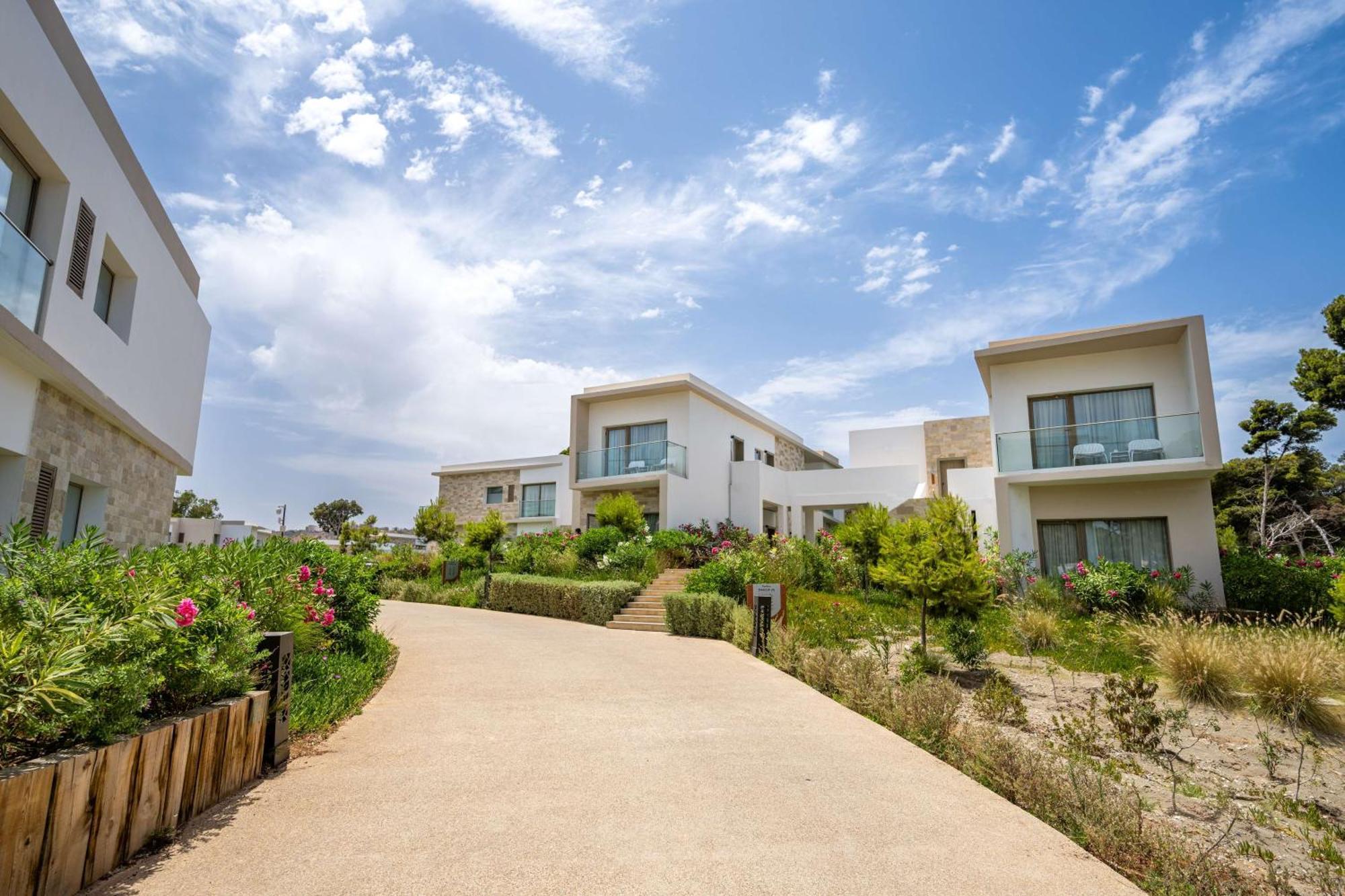 Radisson Blu Resort Al Hoceïma Dış mekan fotoğraf The resort's villas